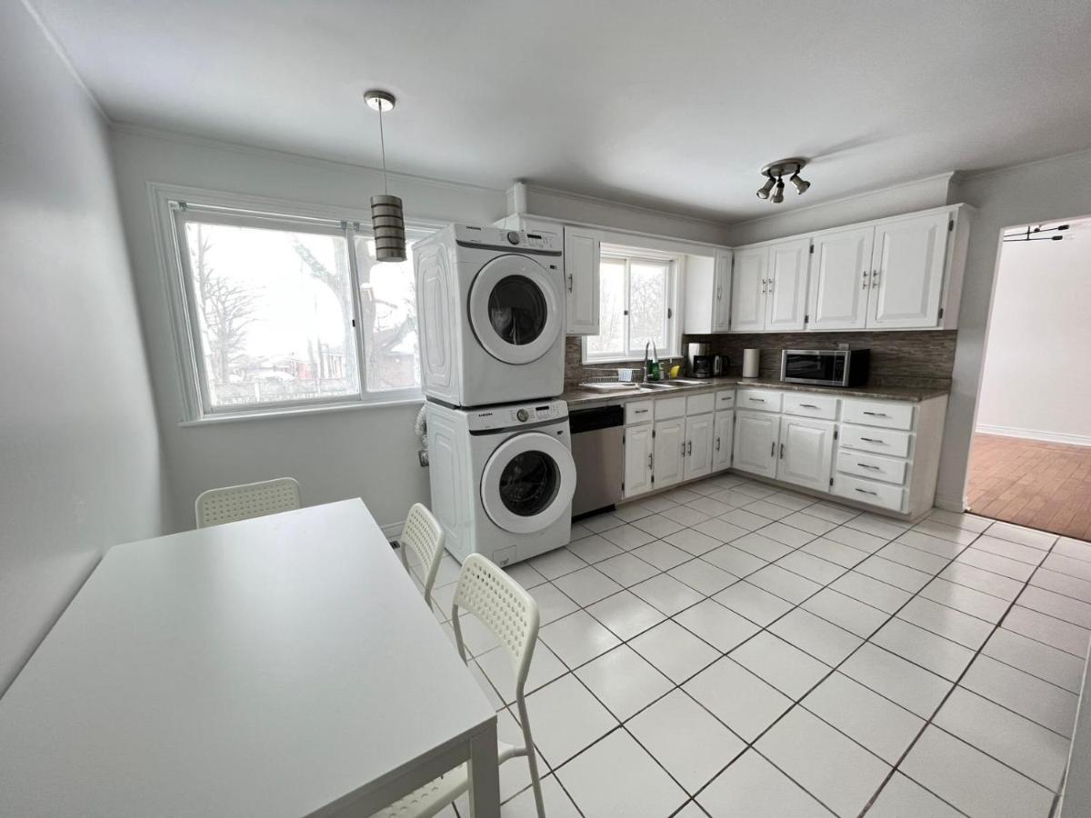 Letitia Heights !E Spacious And Quiet Private Bedroom With Private Bathroom Barrie Eksteriør bilde
