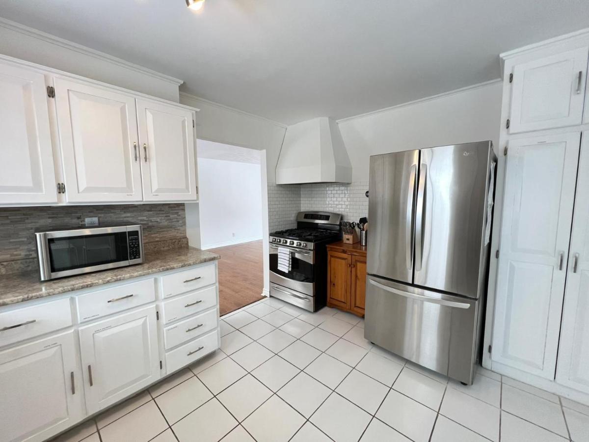 Letitia Heights !E Spacious And Quiet Private Bedroom With Private Bathroom Barrie Eksteriør bilde