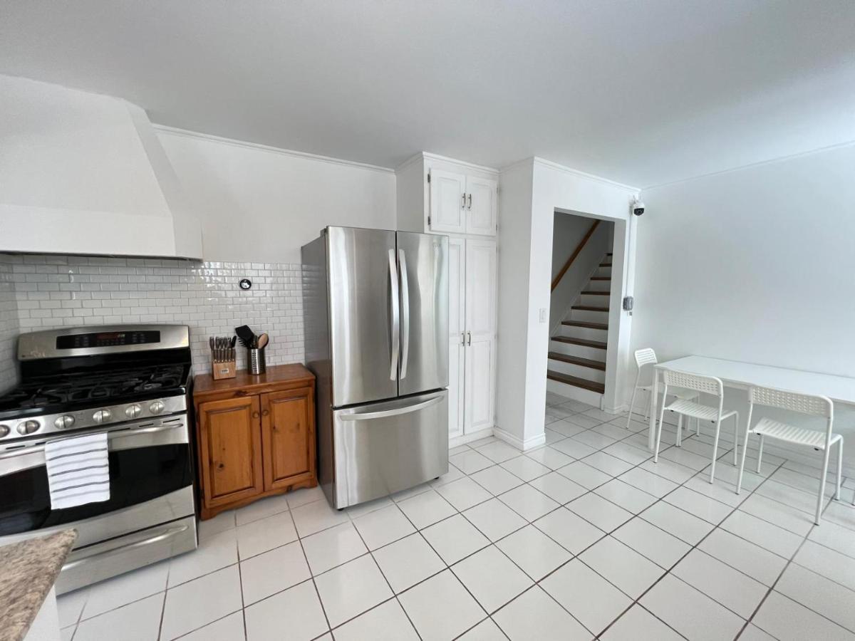 Letitia Heights !E Spacious And Quiet Private Bedroom With Private Bathroom Barrie Eksteriør bilde
